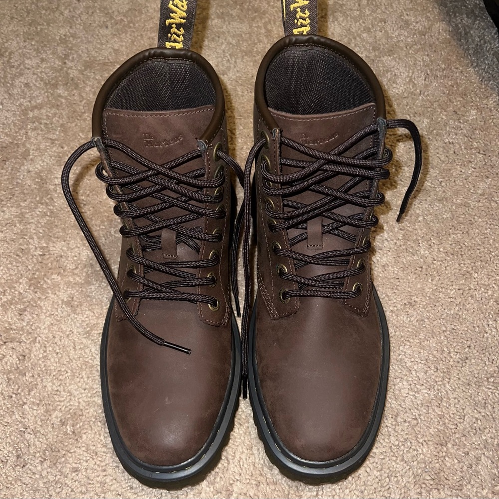 Men’s Brown Doc Martens Combat Boots size 8